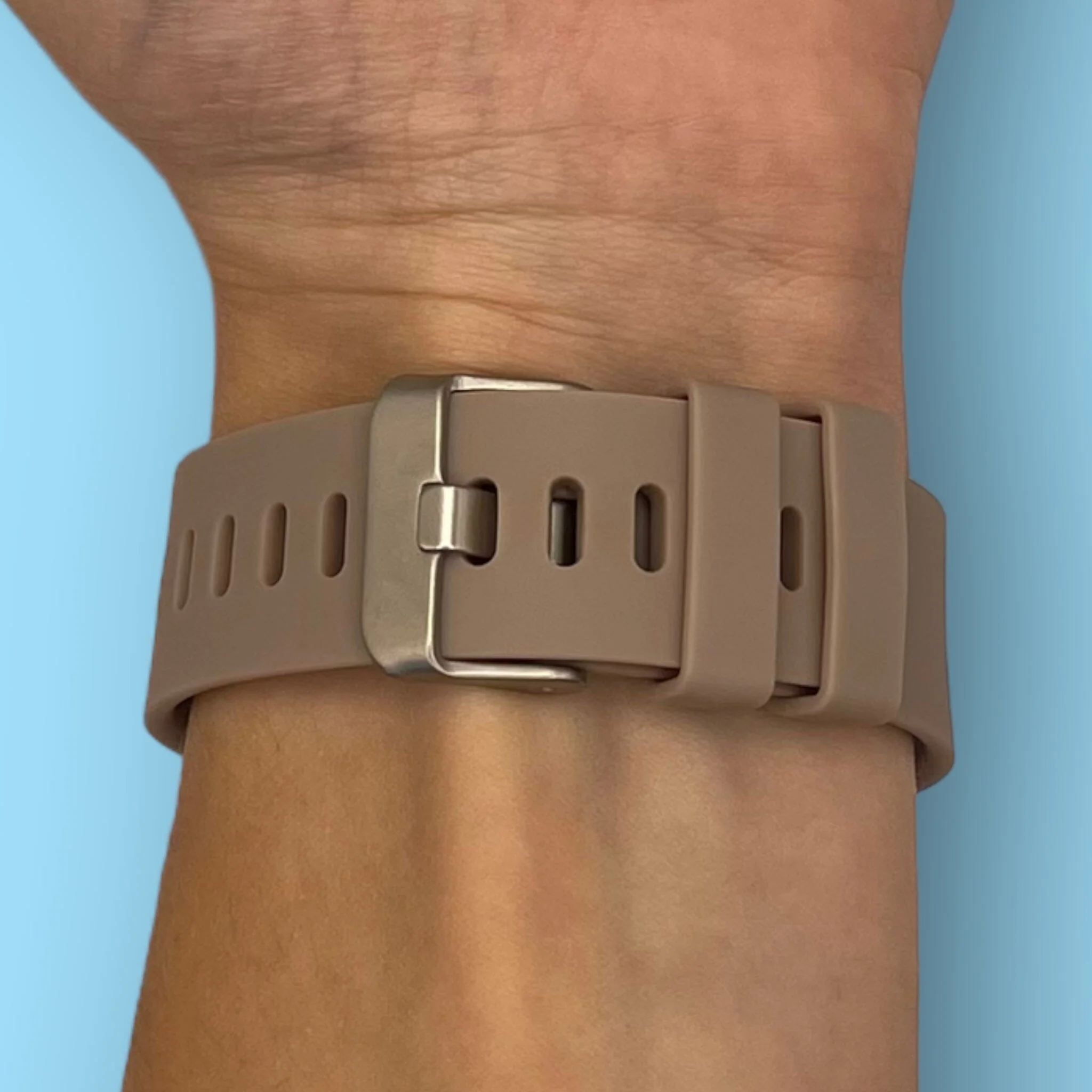 Replacement Silicone Watch Strap Compatible with the Fitbit Versa - Image 20