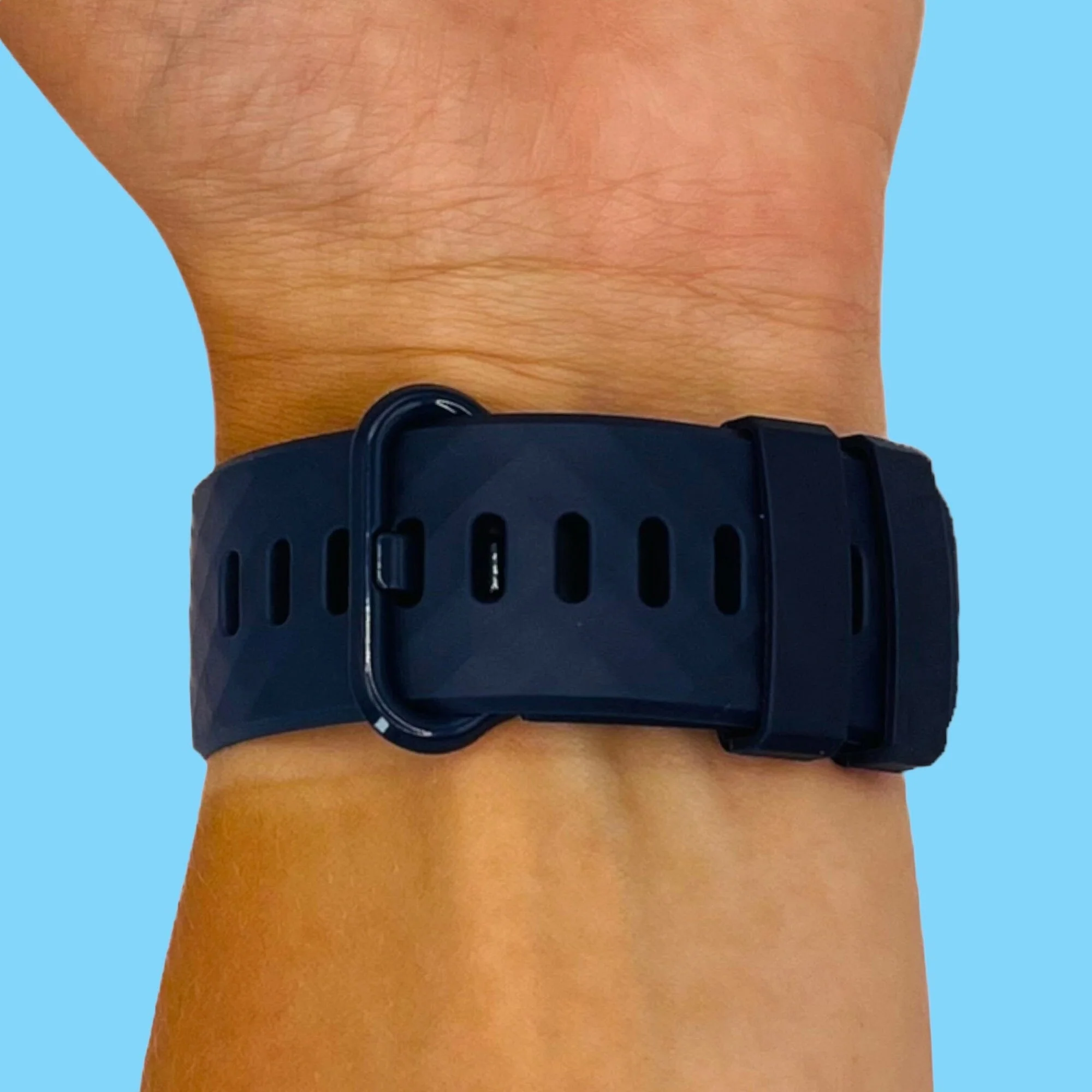 Replacement Silicone Watch Straps Compatible with the Fitbit Charge 3 & Charge 4 - Image 20